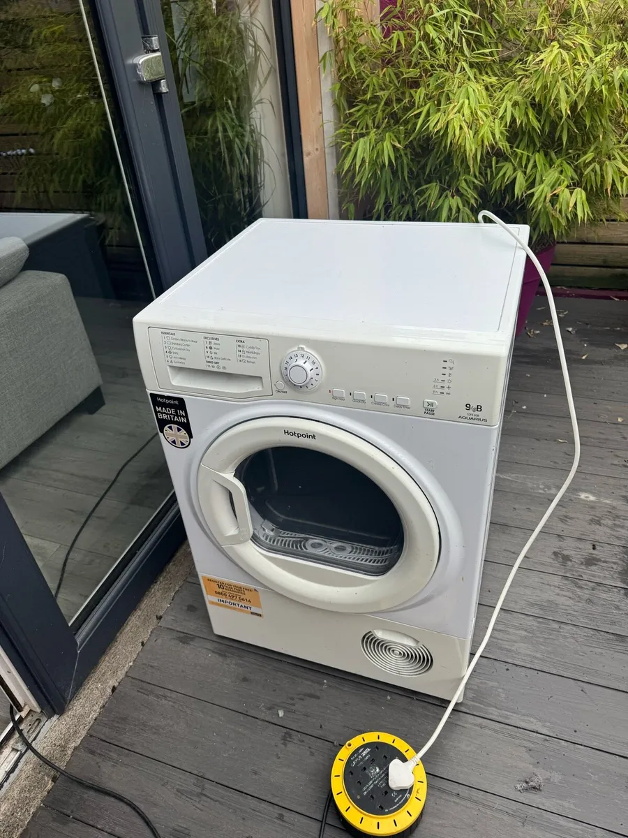 Hotpoint Aquarius 9kg condenser tumble dryer - Image 2