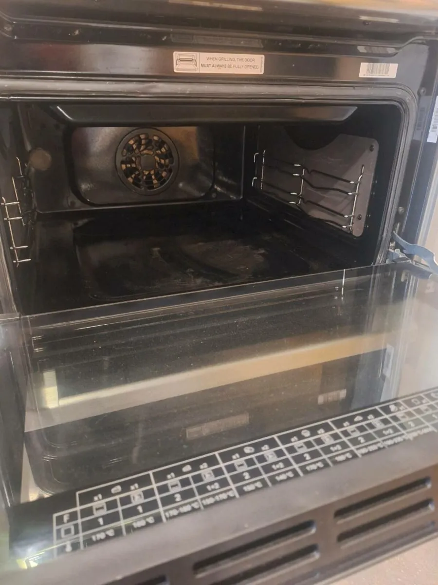 Oven - Image 3