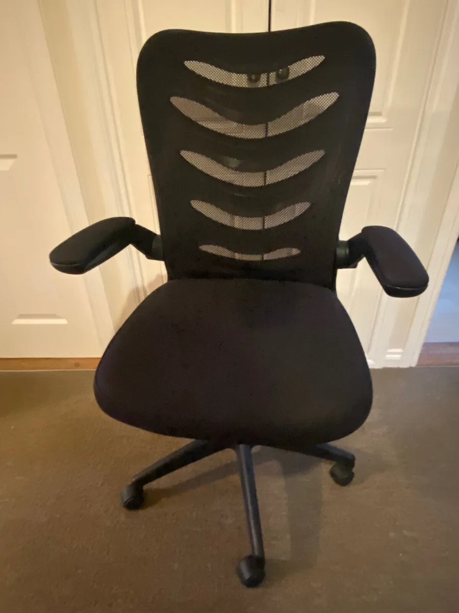 Office Chair - Image 1