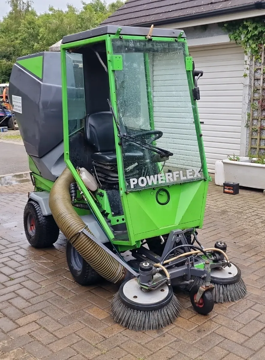 Egholm diesel road sweeper roadsweeper no vat - Image 1