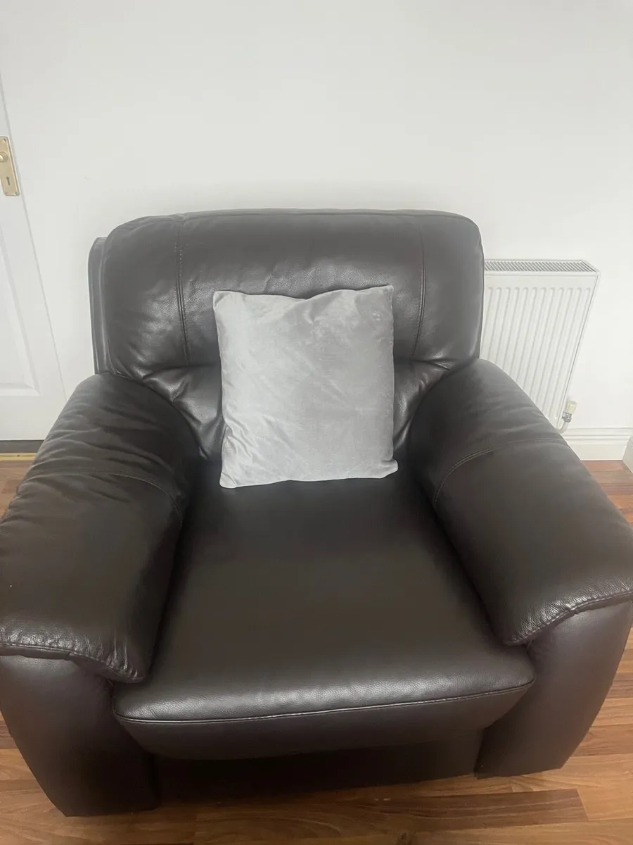 Suite of furniture - Image 4