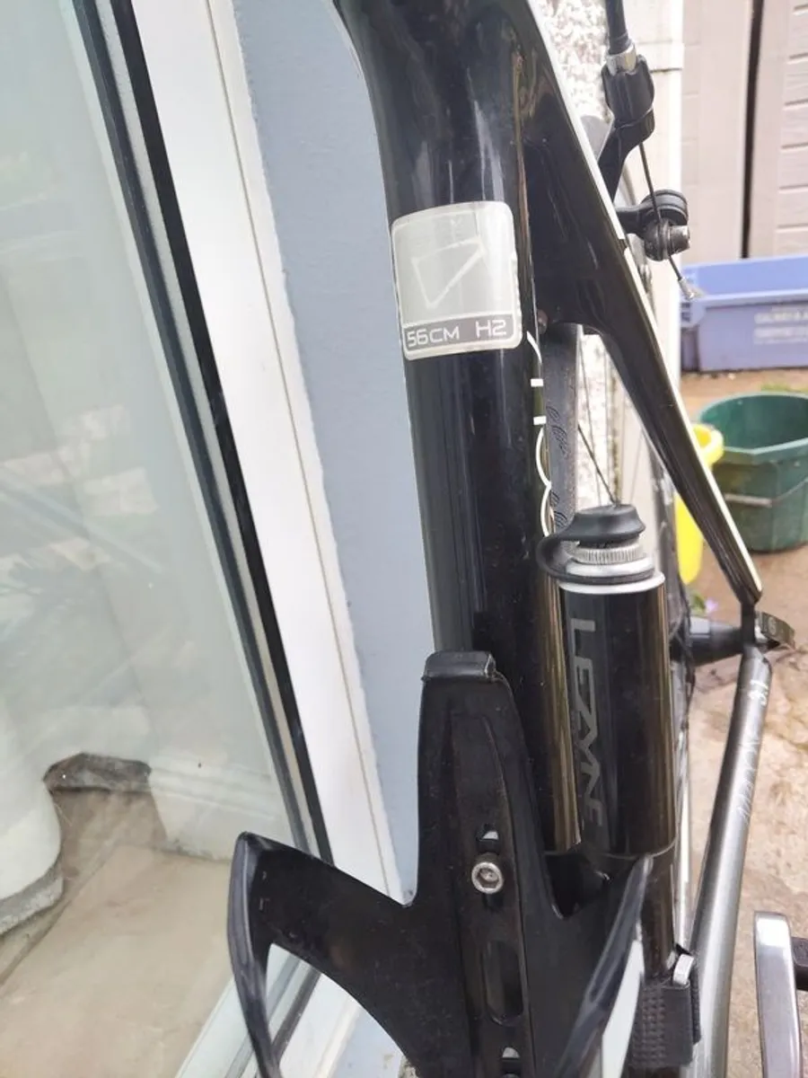 Trek Madone 3.1 - Image 2