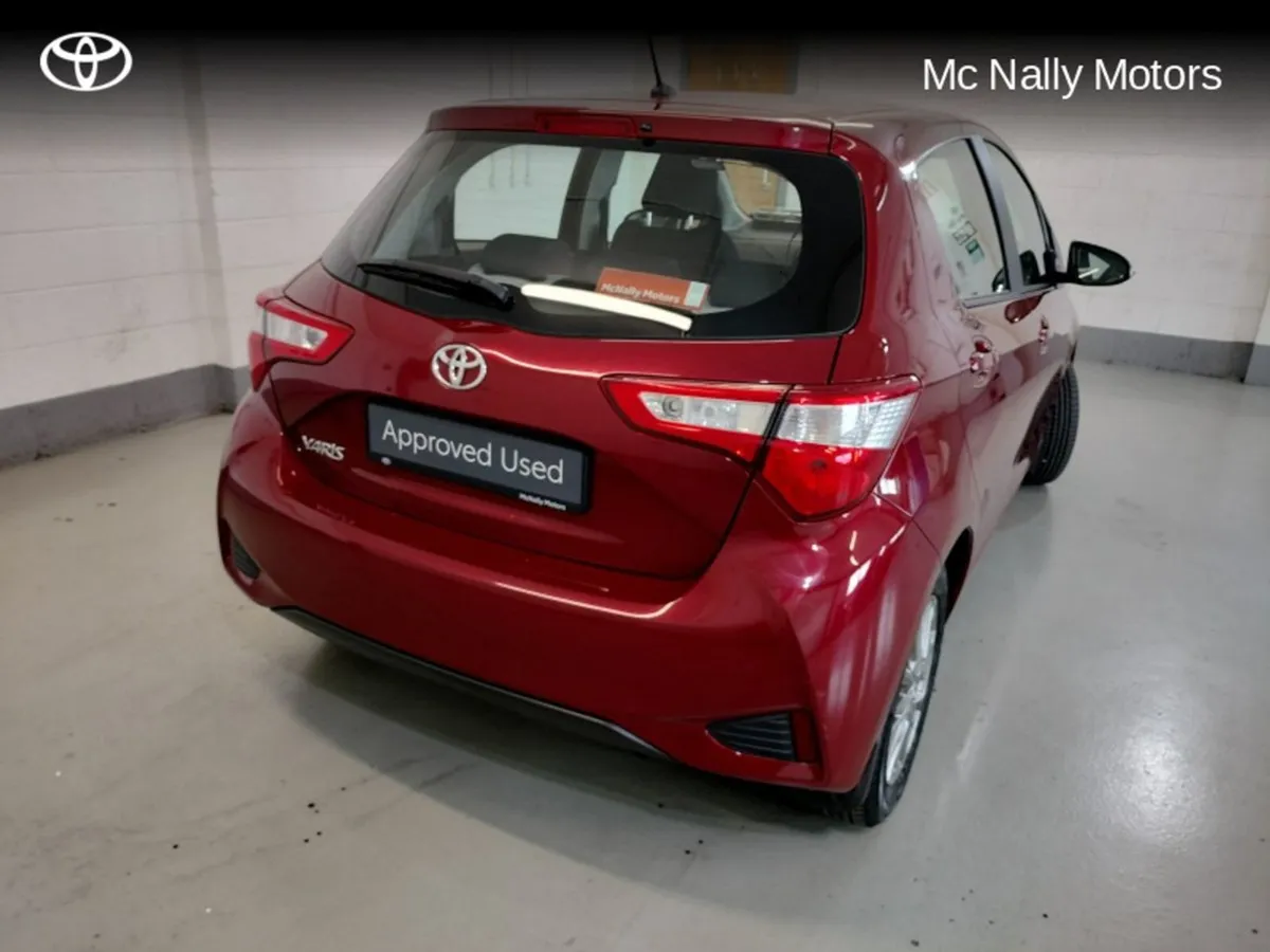 Toyota Yaris 1.0 5DR Petrol Luna Manual REV Camera - Image 2