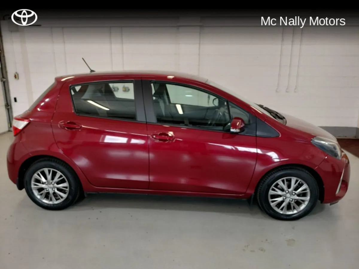 Toyota Yaris 1.0 5DR Petrol Luna Manual REV Camera - Image 3