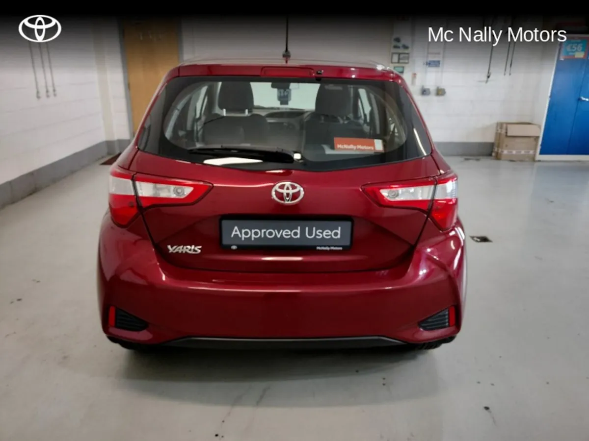 Toyota Yaris 1.0 5DR Petrol Luna Manual REV Camera - Image 4