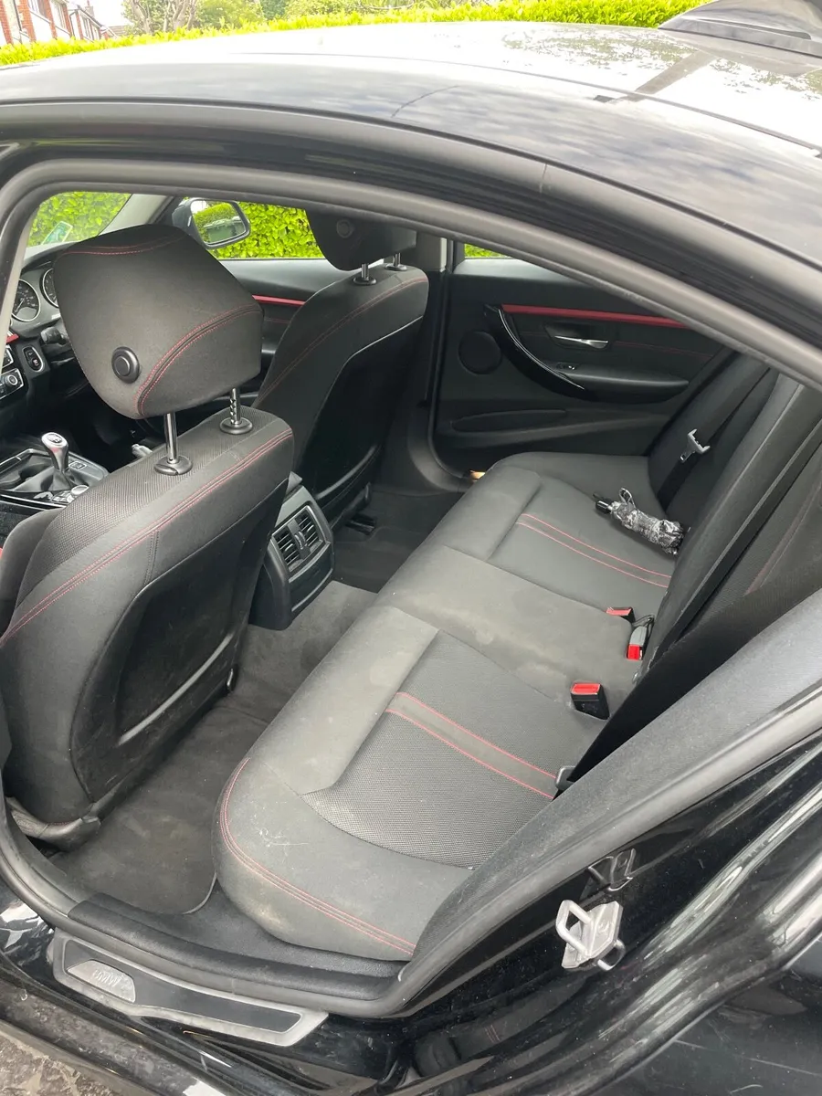 BMW 3-Series 2016 - Image 3