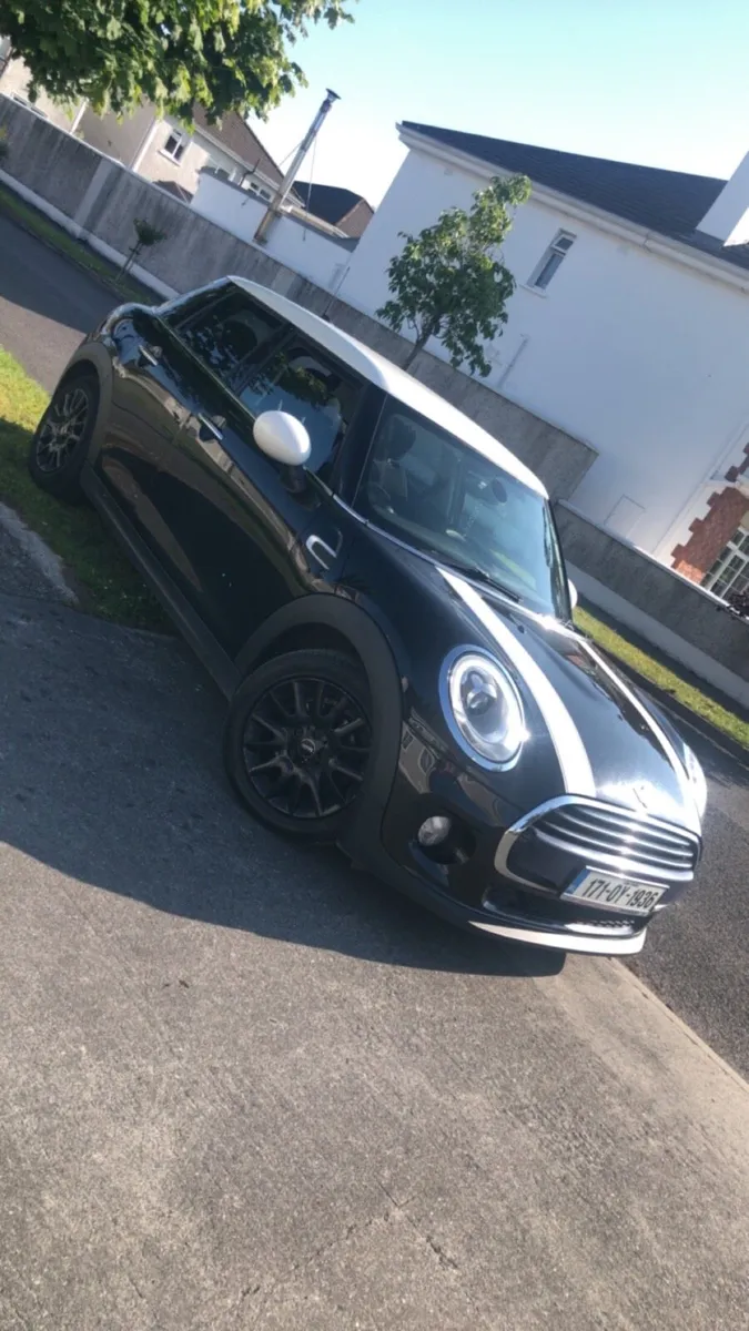 2017 Mini Cooper D 1.5 diesel - Image 1