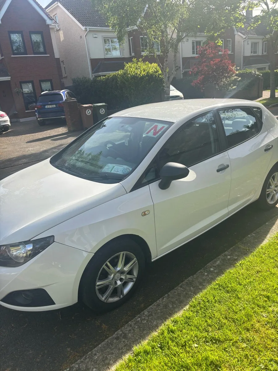 Car - Image 1