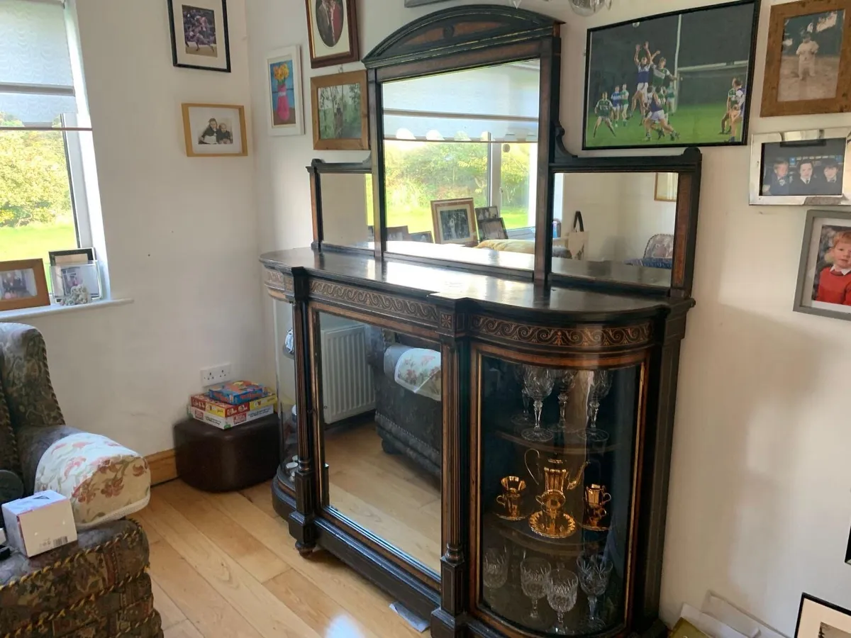 Antique Chinese sideboard with mirror - Image 1