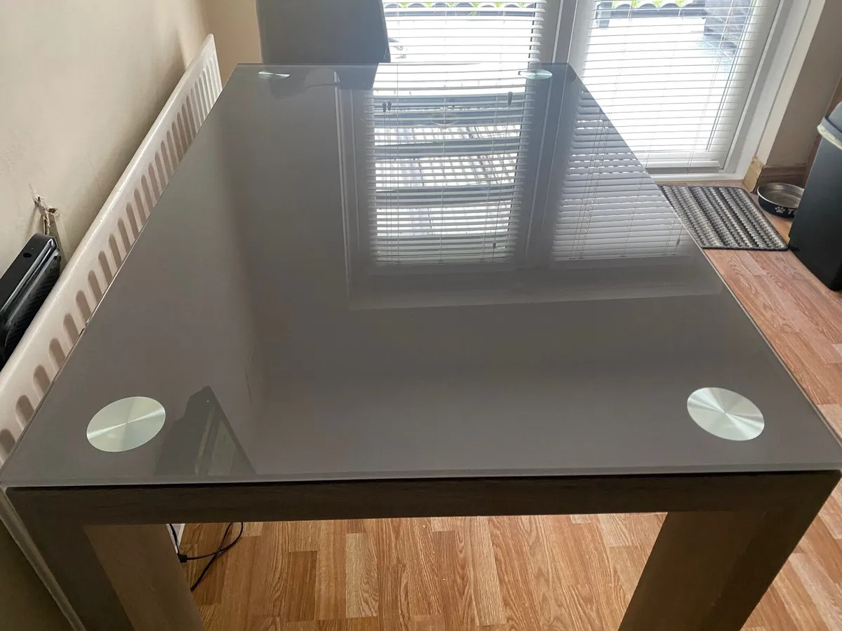 Kitchen table grey glass top - Image 1