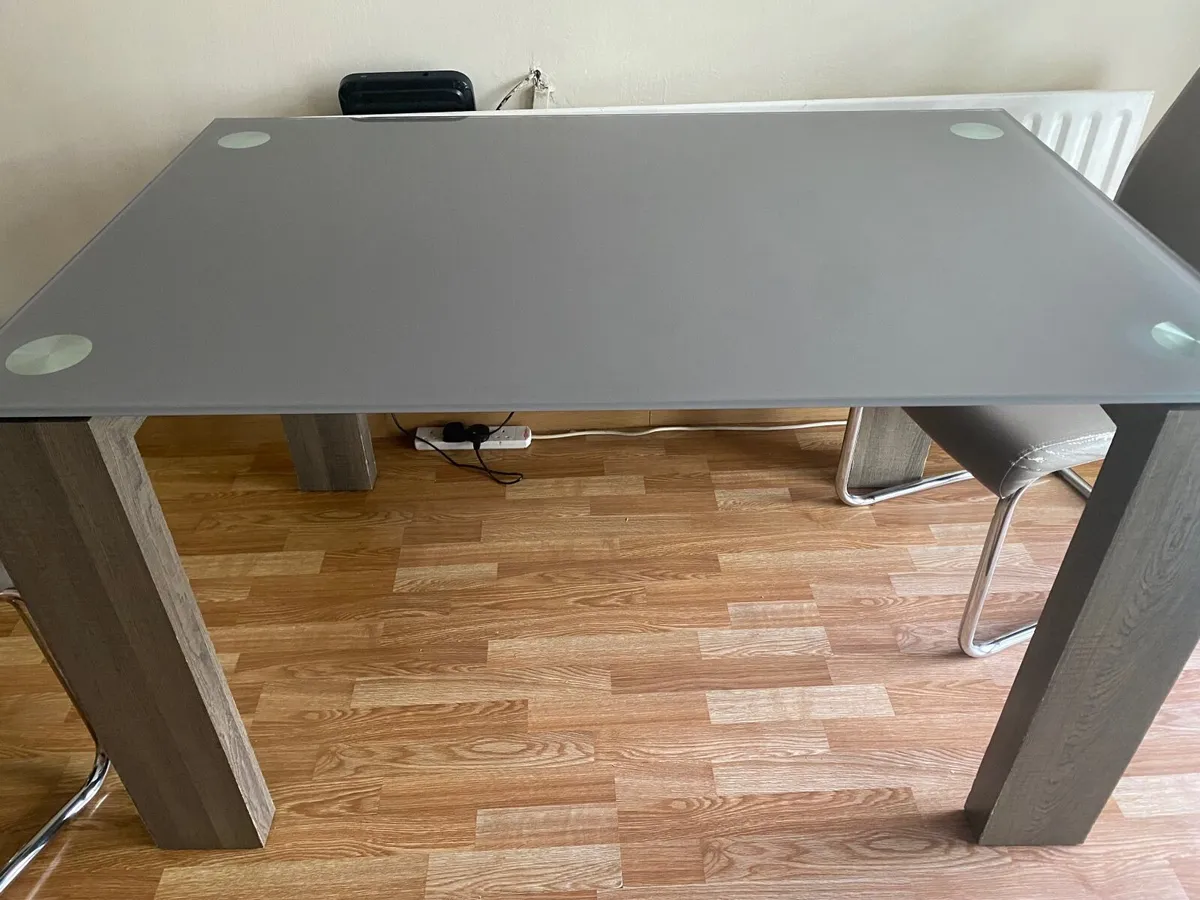 Kitchen table grey glass top - Image 2