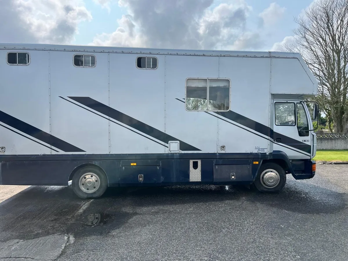 7.5 ton Horse lorry - Image 2