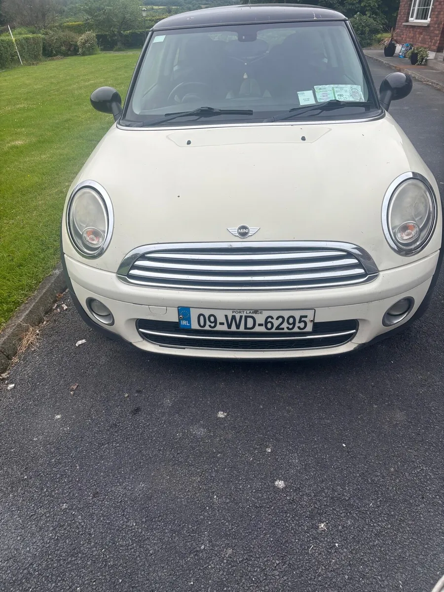 Mini Cooper 2009 - Image 2