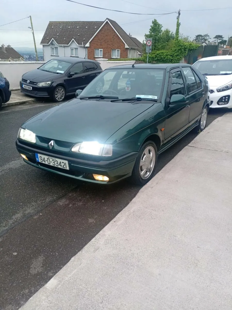 Renault 19 - Image 1