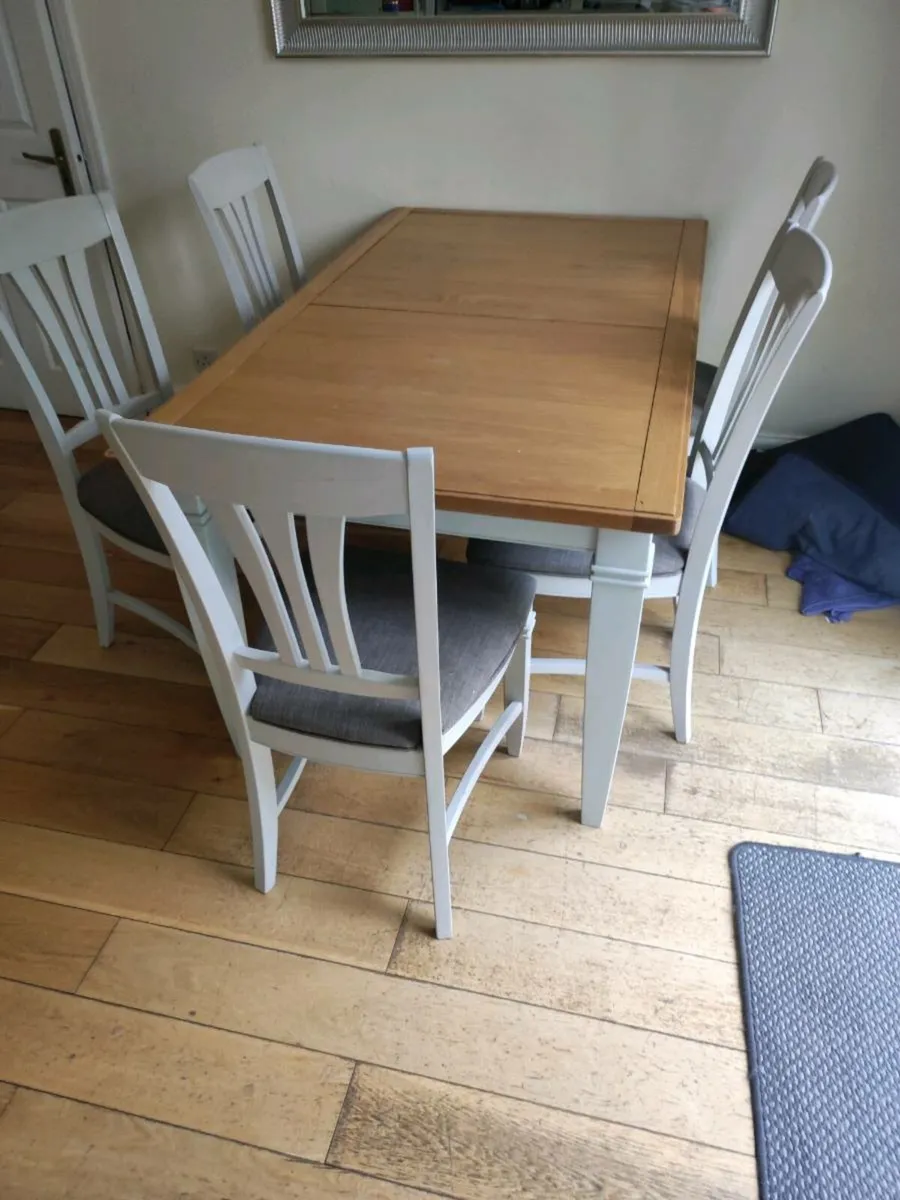 KitchenTable - Image 1