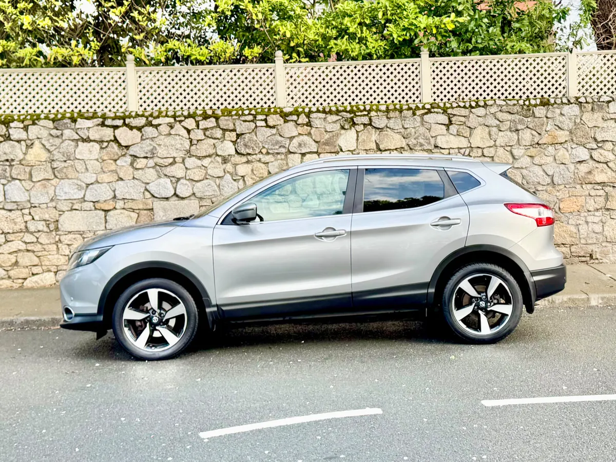Nissan Qashqai 2017!!SV!!PREMIUM!!AUTO!!ONLY 63K M - Image 2