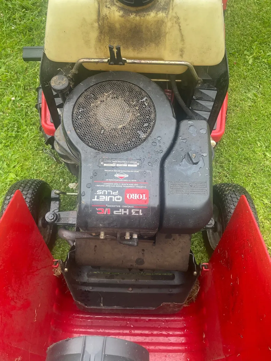 Ride on lawnmower - Image 2