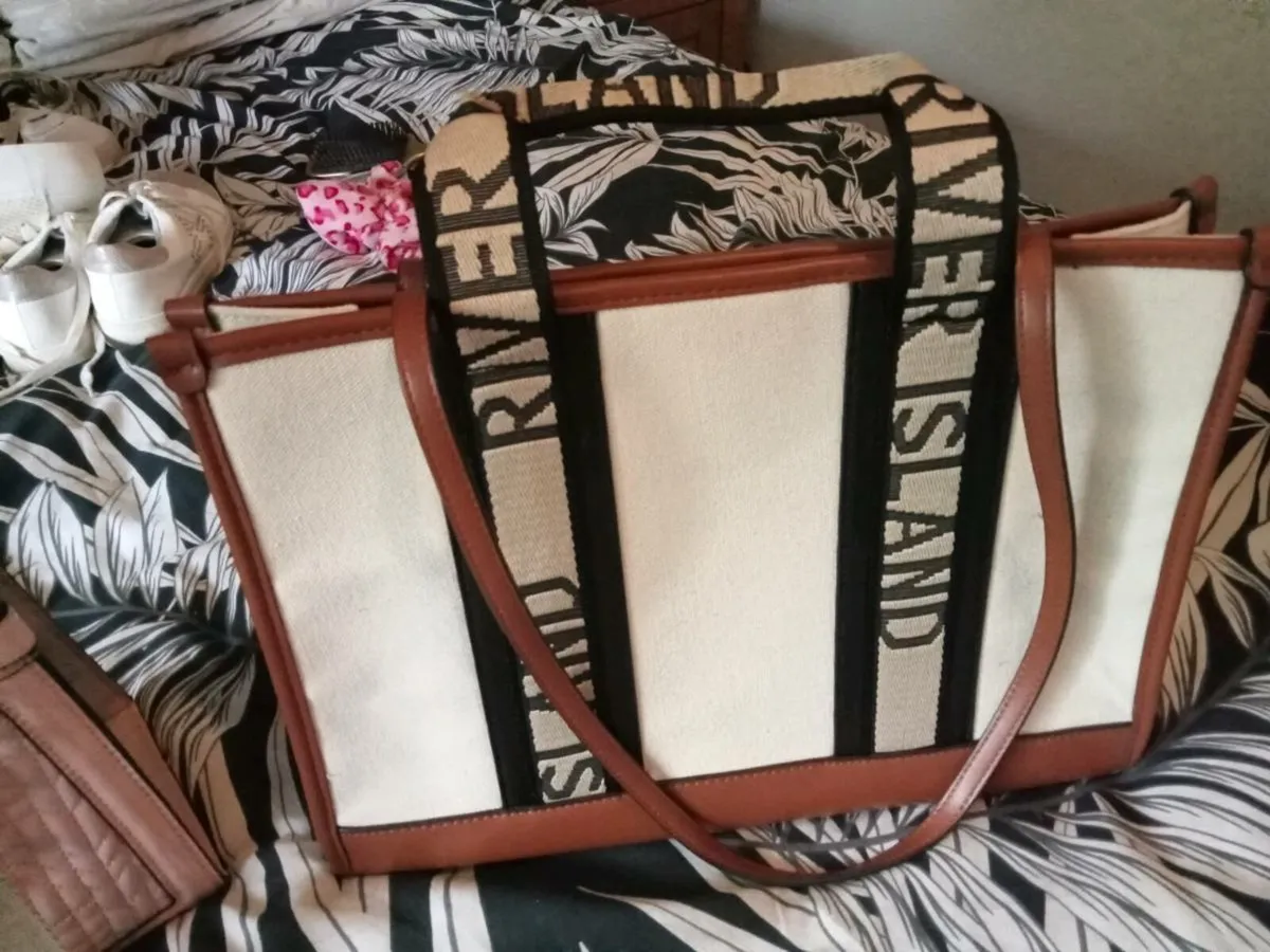 Ladies handbags river island - Image 2