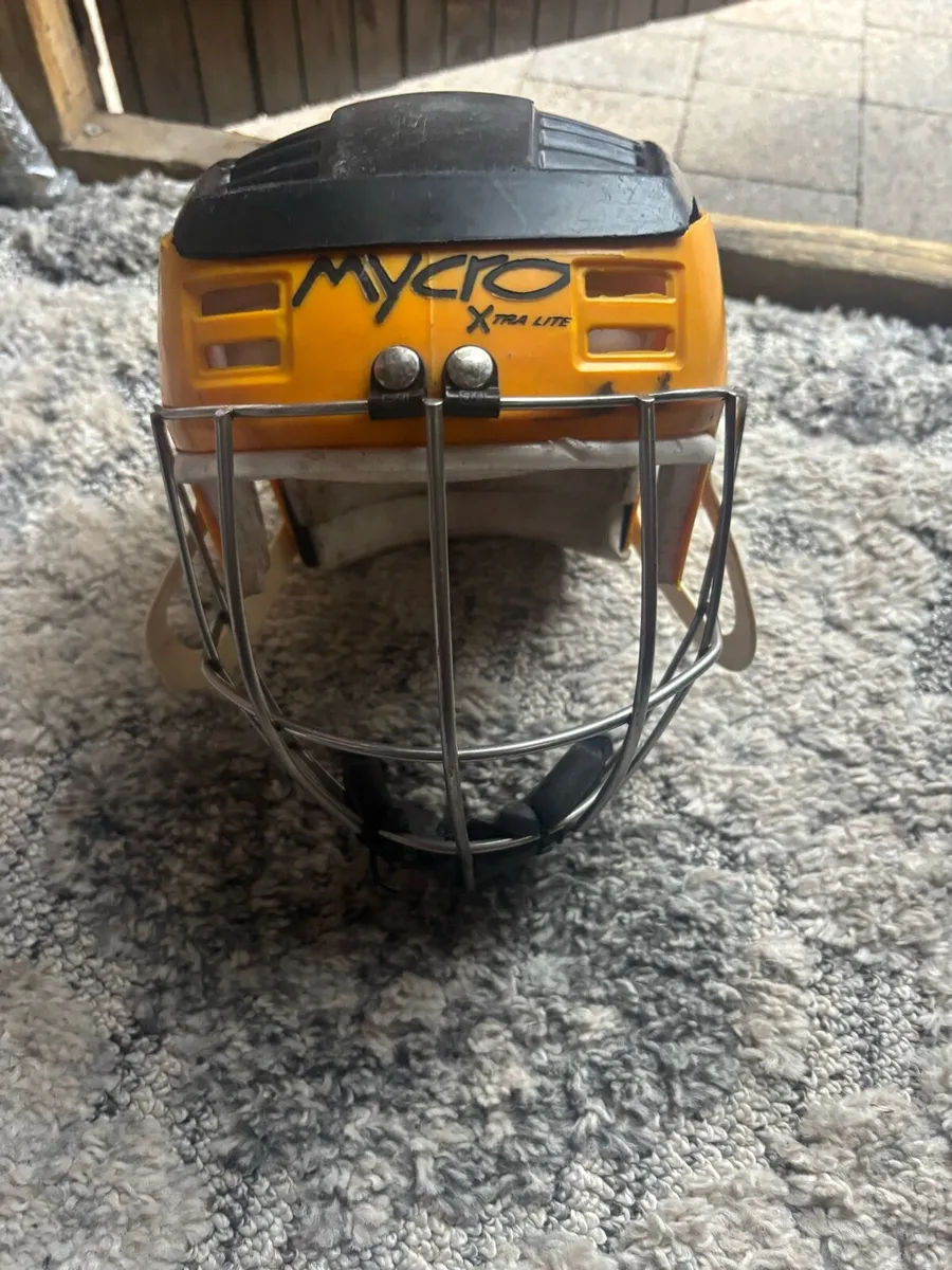 Black/yellow micro helmet - Image 3