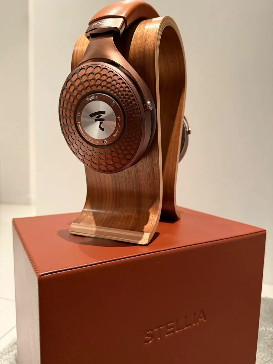 Focal Stellia HiFi headphones - Image 1