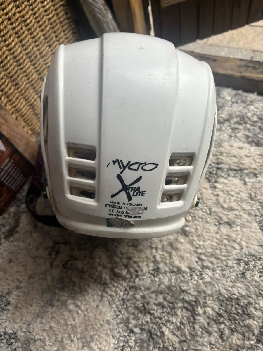 White mycro hurling helmet - Image 1
