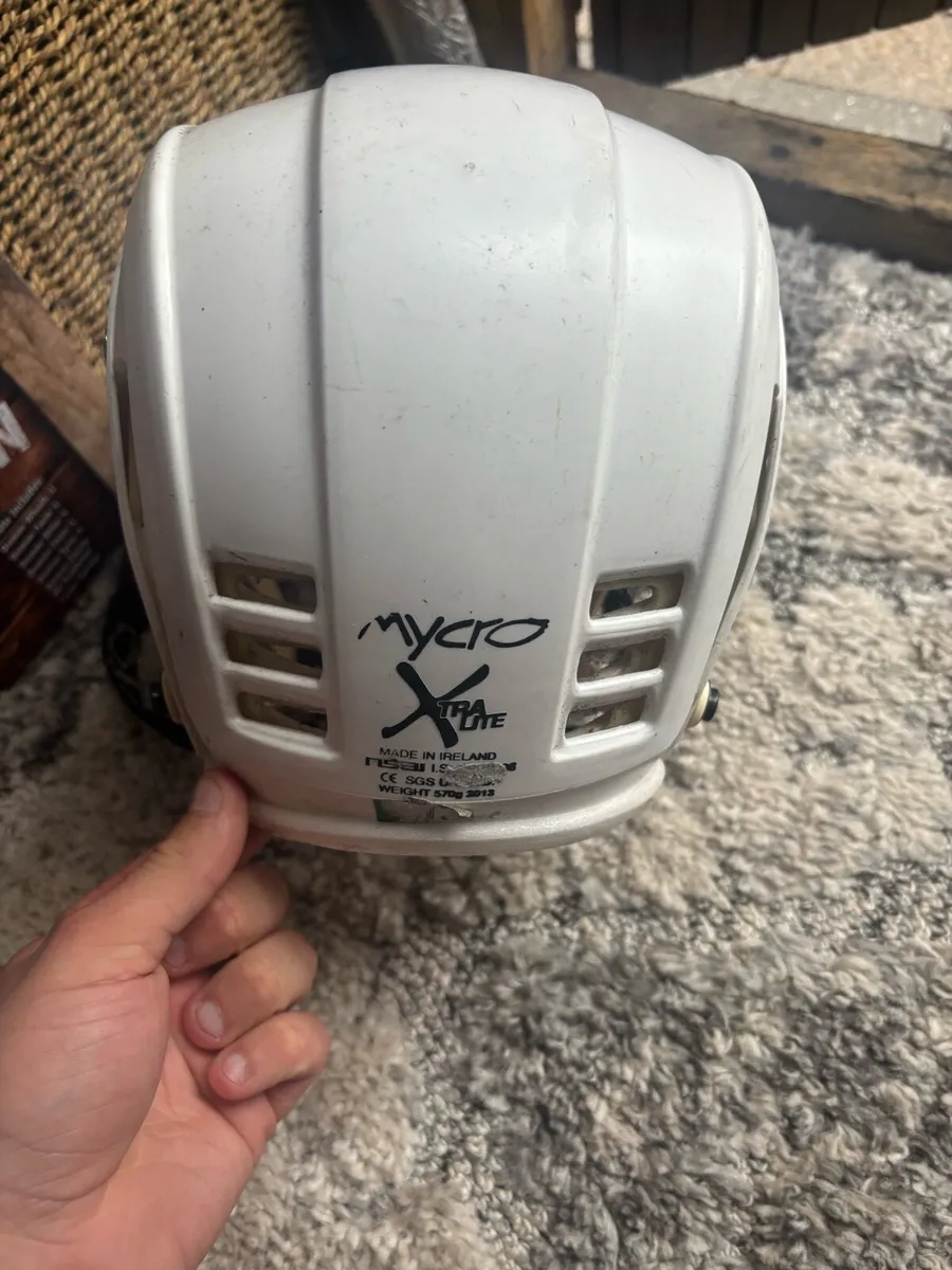 White mycro hurling helmet - Image 2