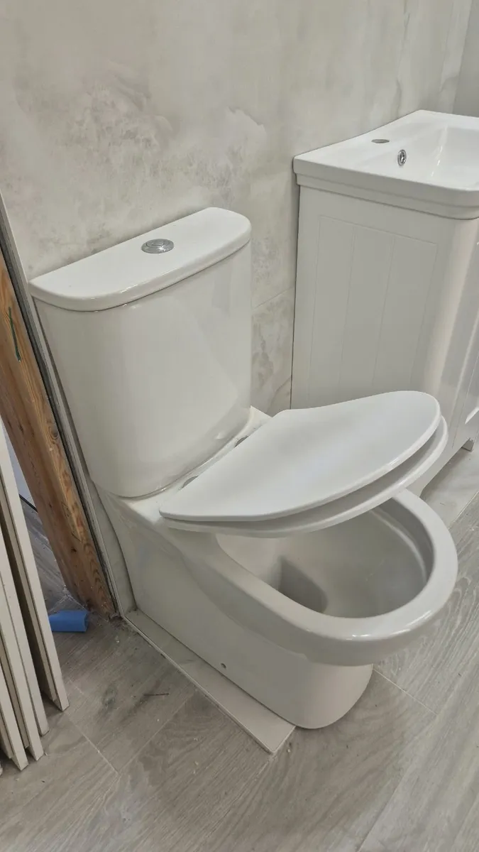 Brand New Soft close/Rimless/flush Toilets - Image 1