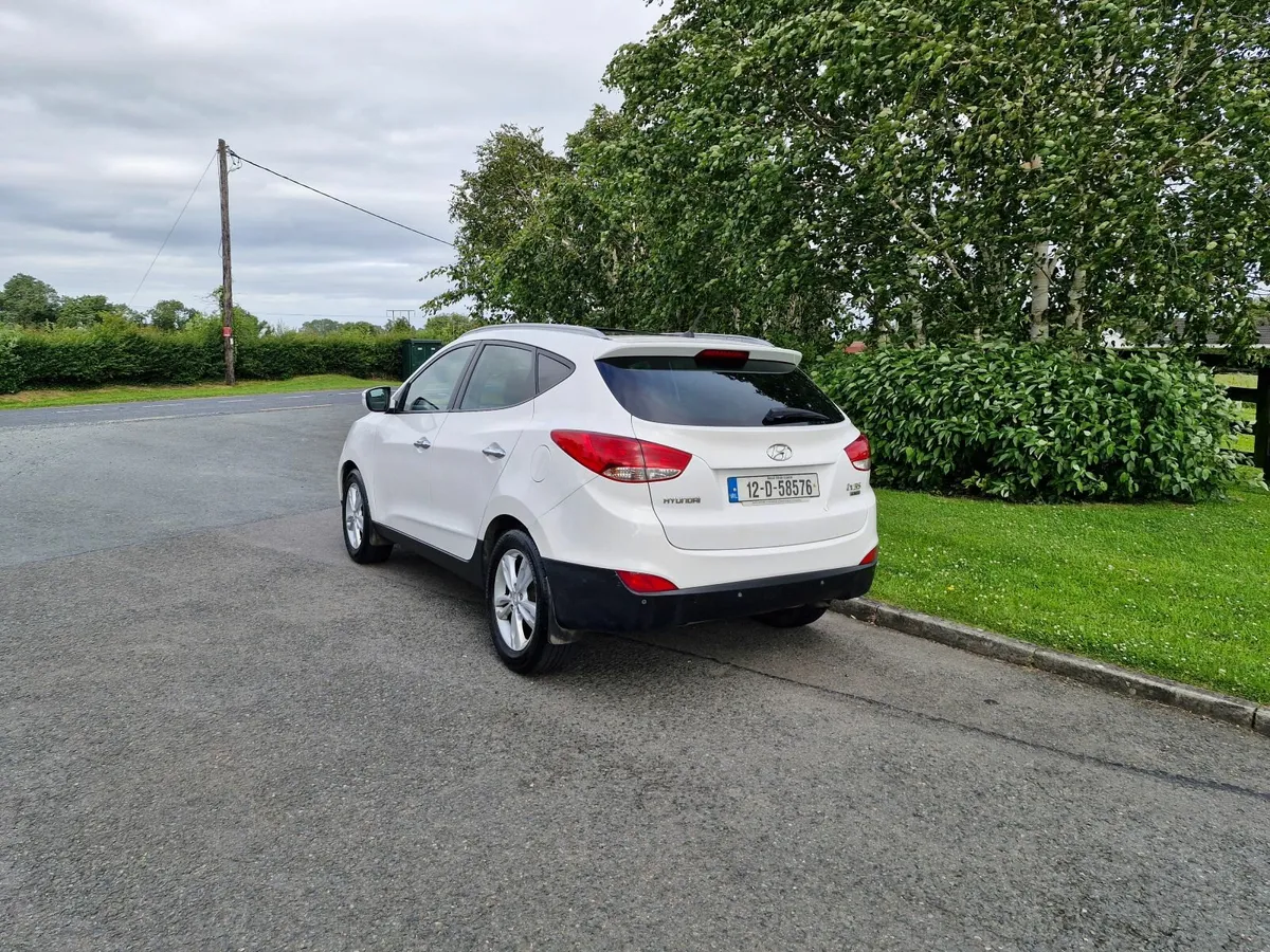 Hyundai ix35 Diesel (NCT TESTED AND TAXED)!!! - Image 4