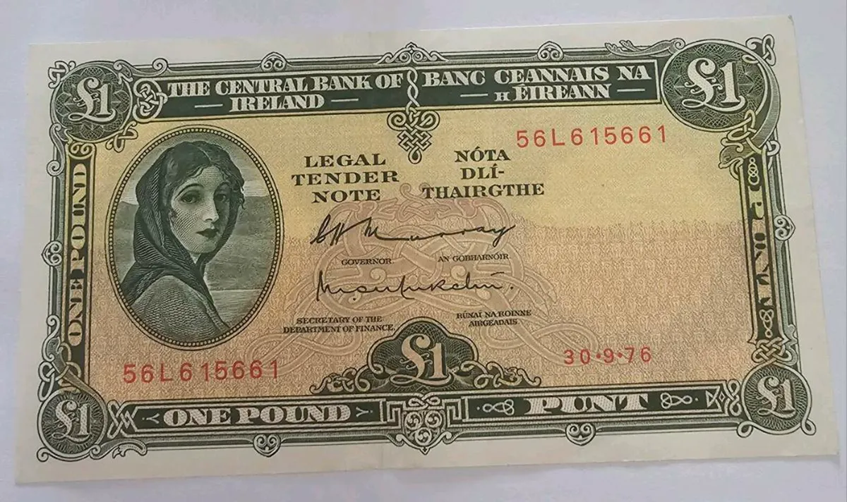 1976 lady lavery one pound - Image 1
