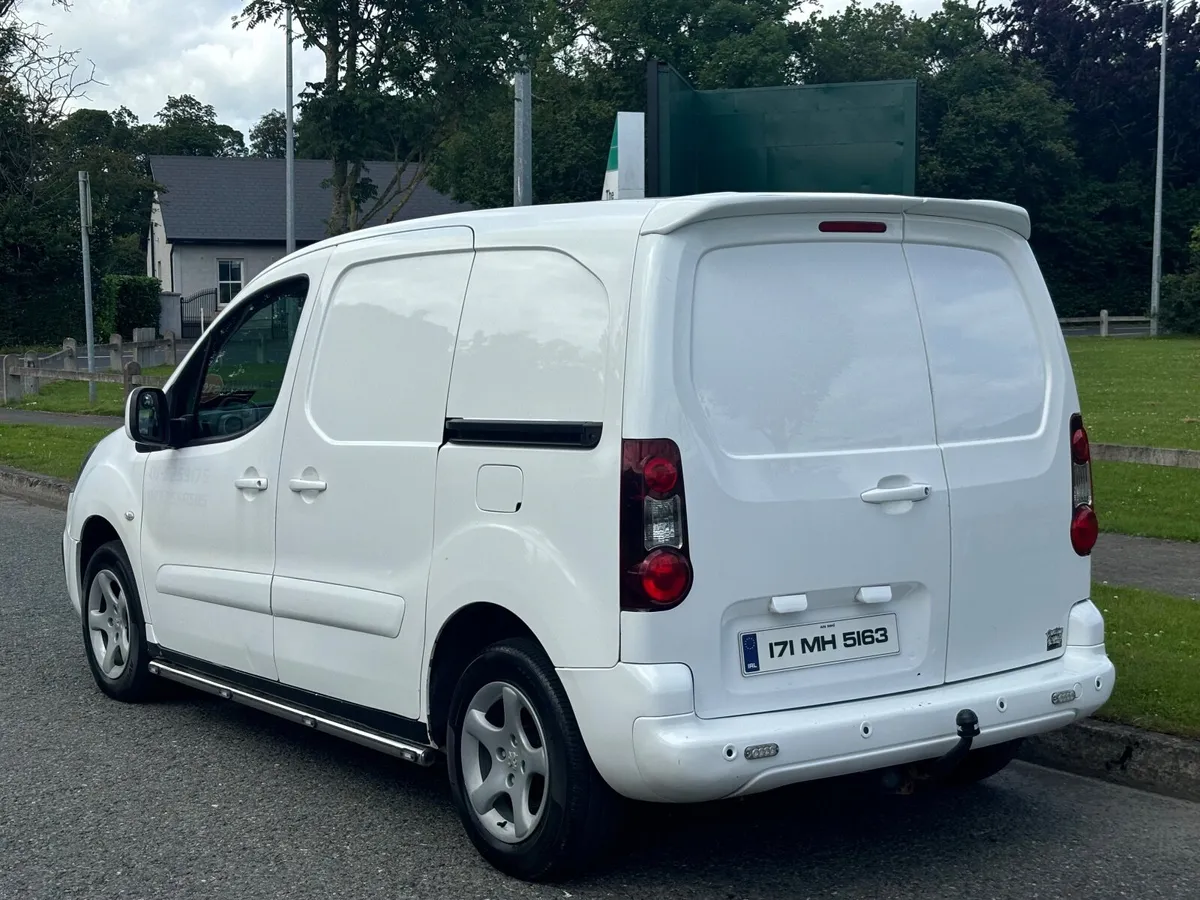 Citroen Berlingo 1.6 HDI 3 SEATER 2017 *NEW CVRT* - Image 4