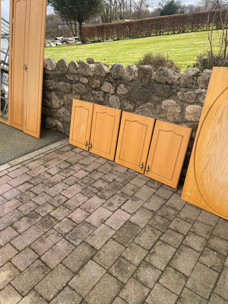 Wardrobe - Image 2