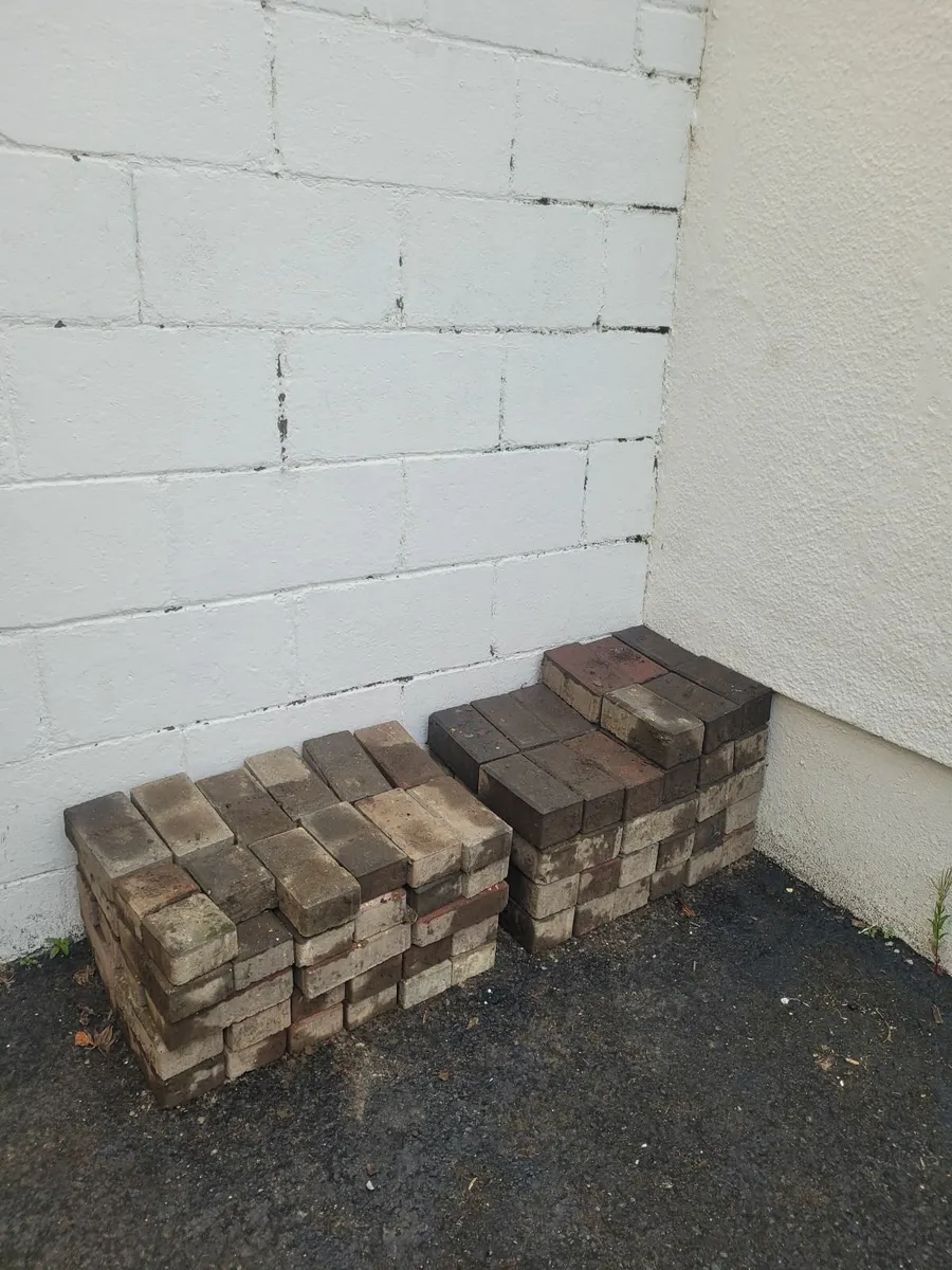 Paving bricks, used. For free - Image 2
