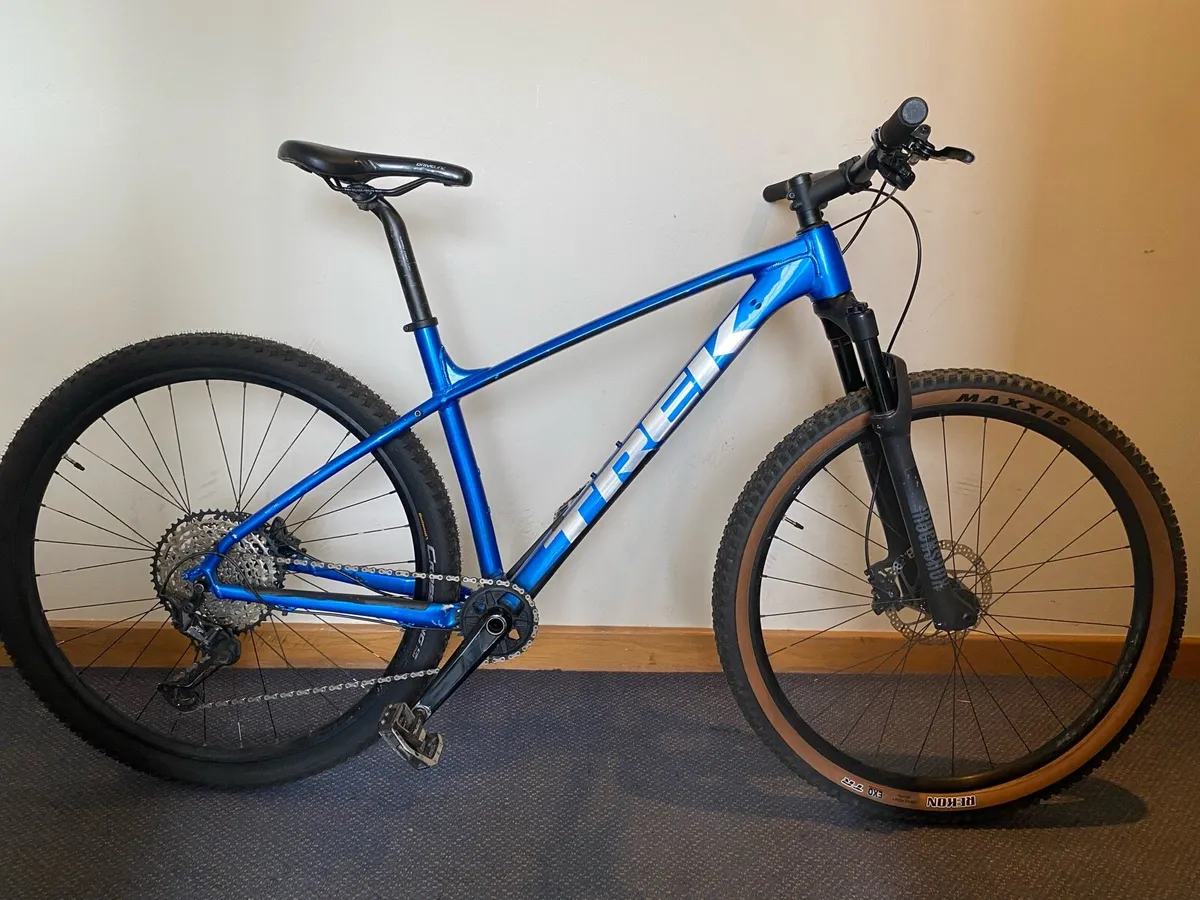 Trek Xcaliber 9 - Image 1