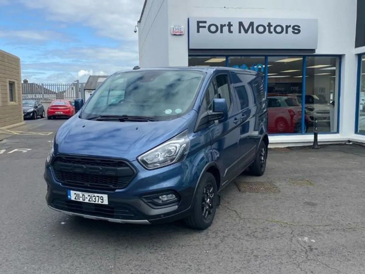 Ford Transit Custom 300S Trail 2.0td170 M6 SWB 3DR - Image 2