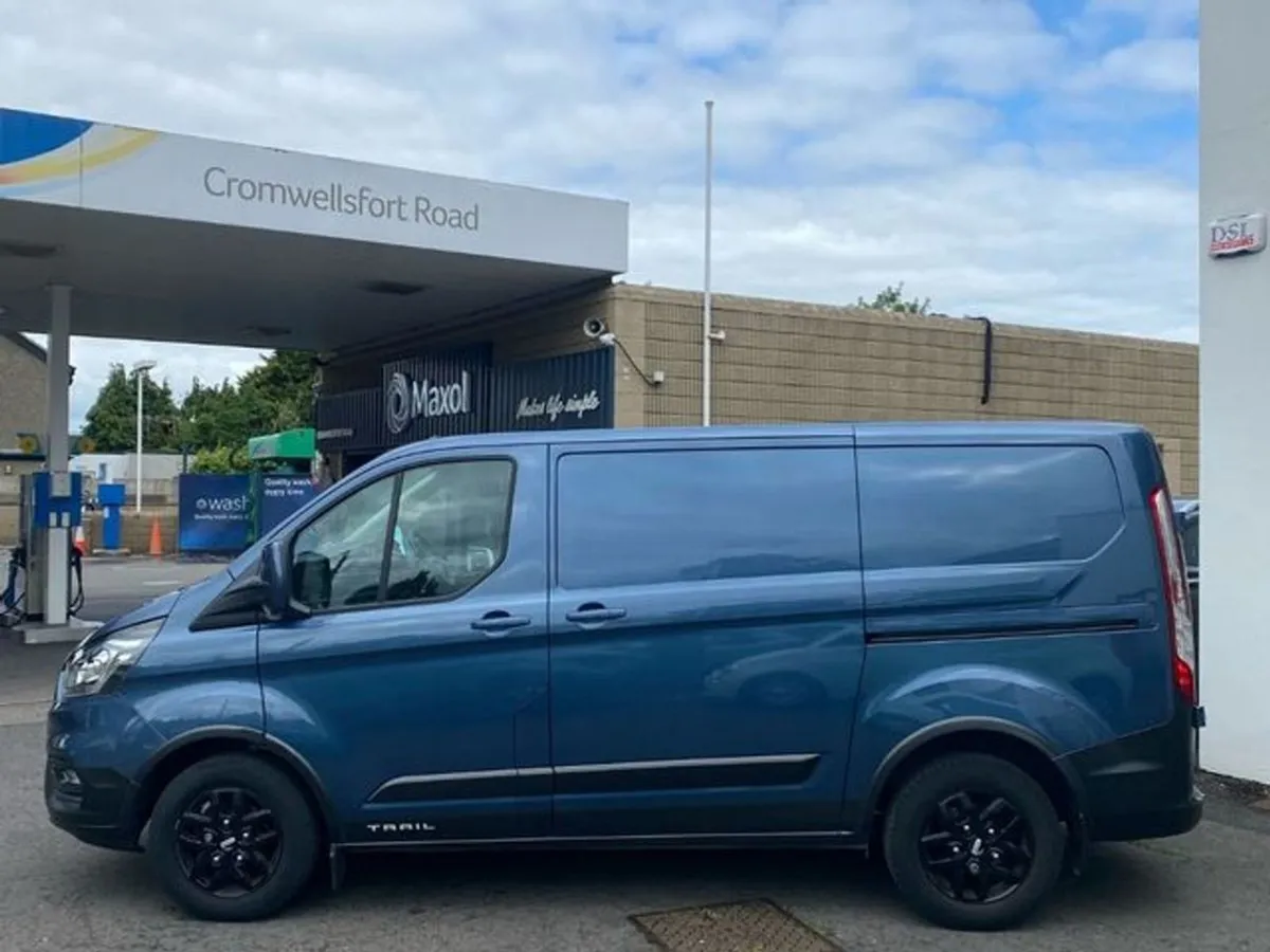 Ford Transit Custom 300S Trail 2.0td170 M6 SWB 3DR - Image 4