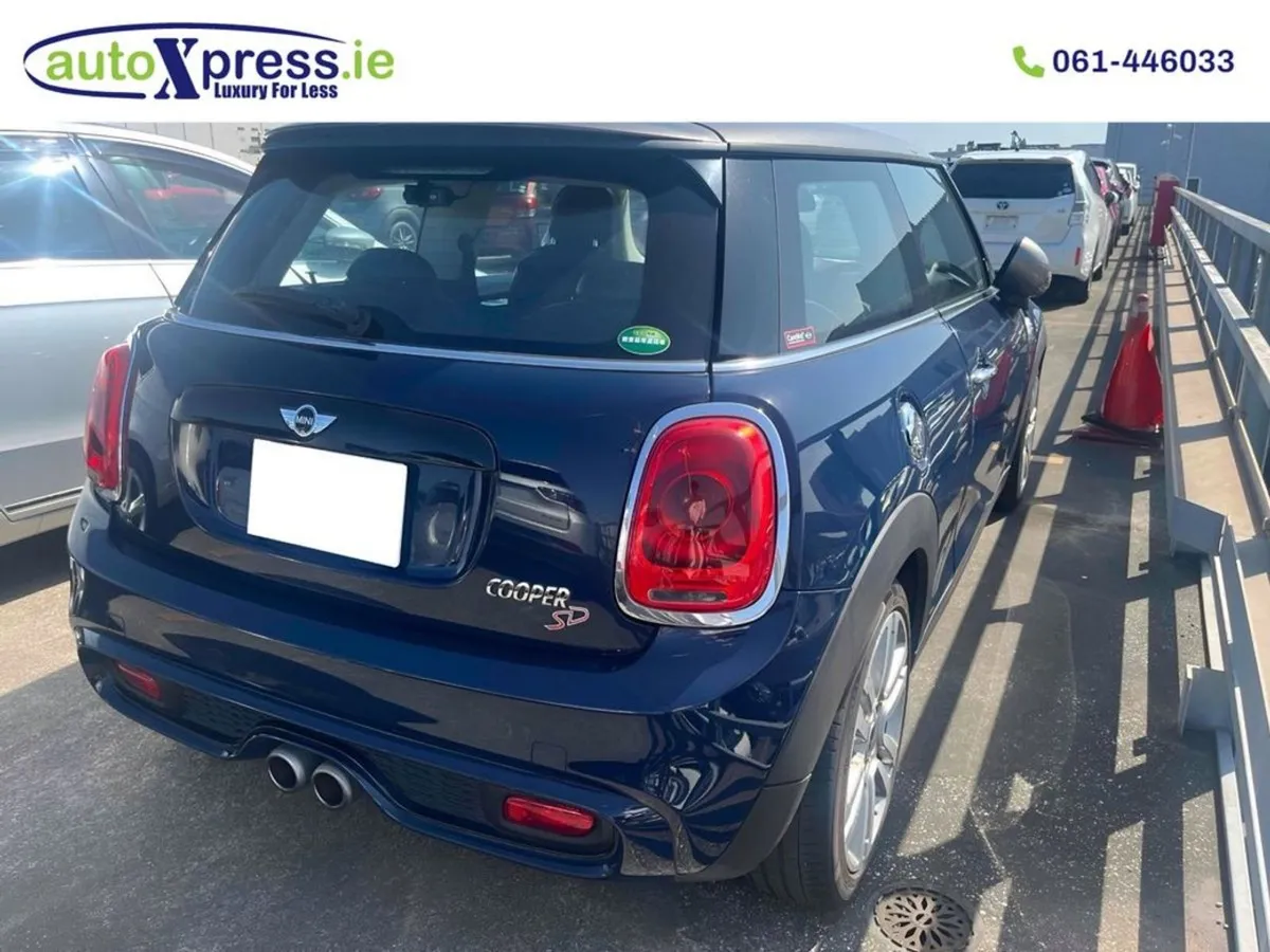 MINI Cooper S D 2.0 Automatic  Reversing Camera - Image 2