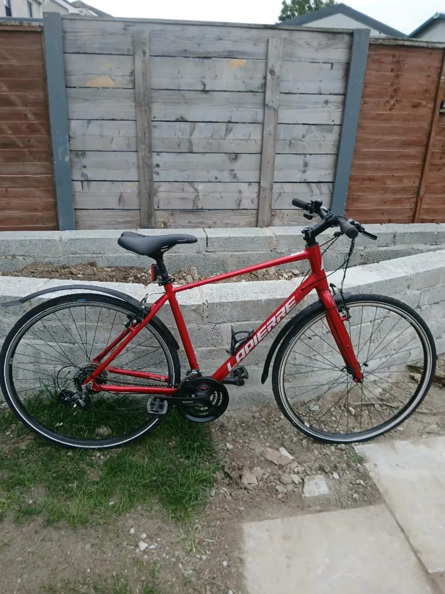 Lapierre Shaper 1.0 city bike - Image 1