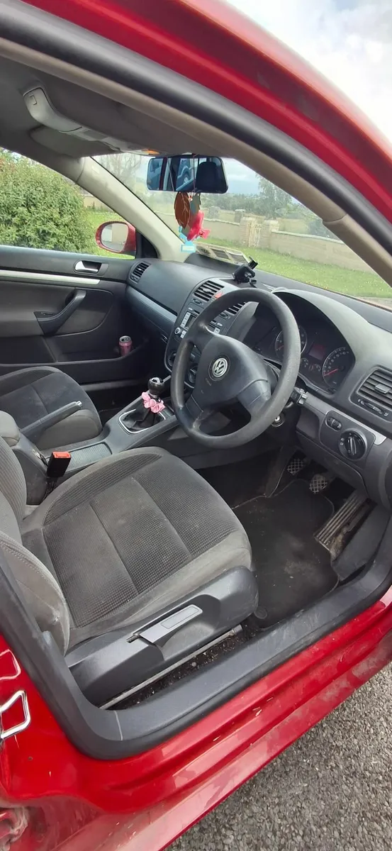 Volkswagen Jetta 2007 - Image 4