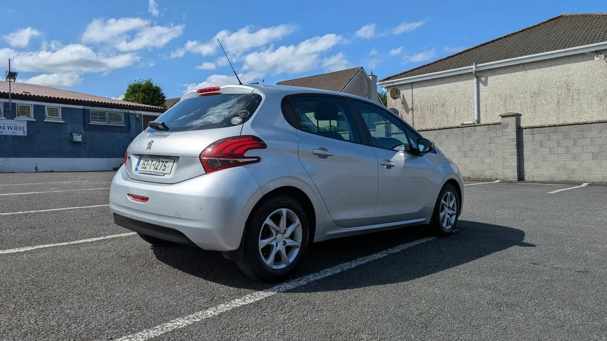Peugeot 208 ACTIVE 1.0L Petrol - Ideal Starter Car - Image 3