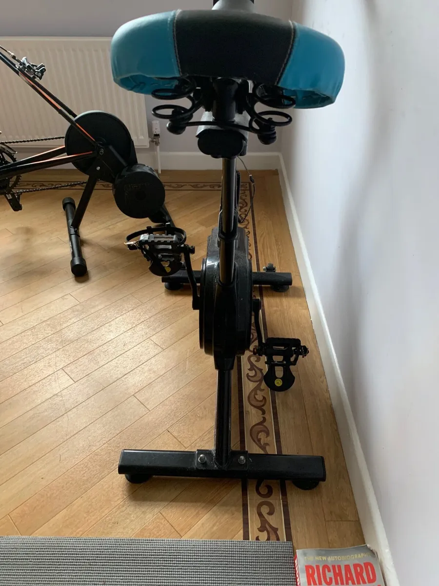 Exercise bike - Image 2