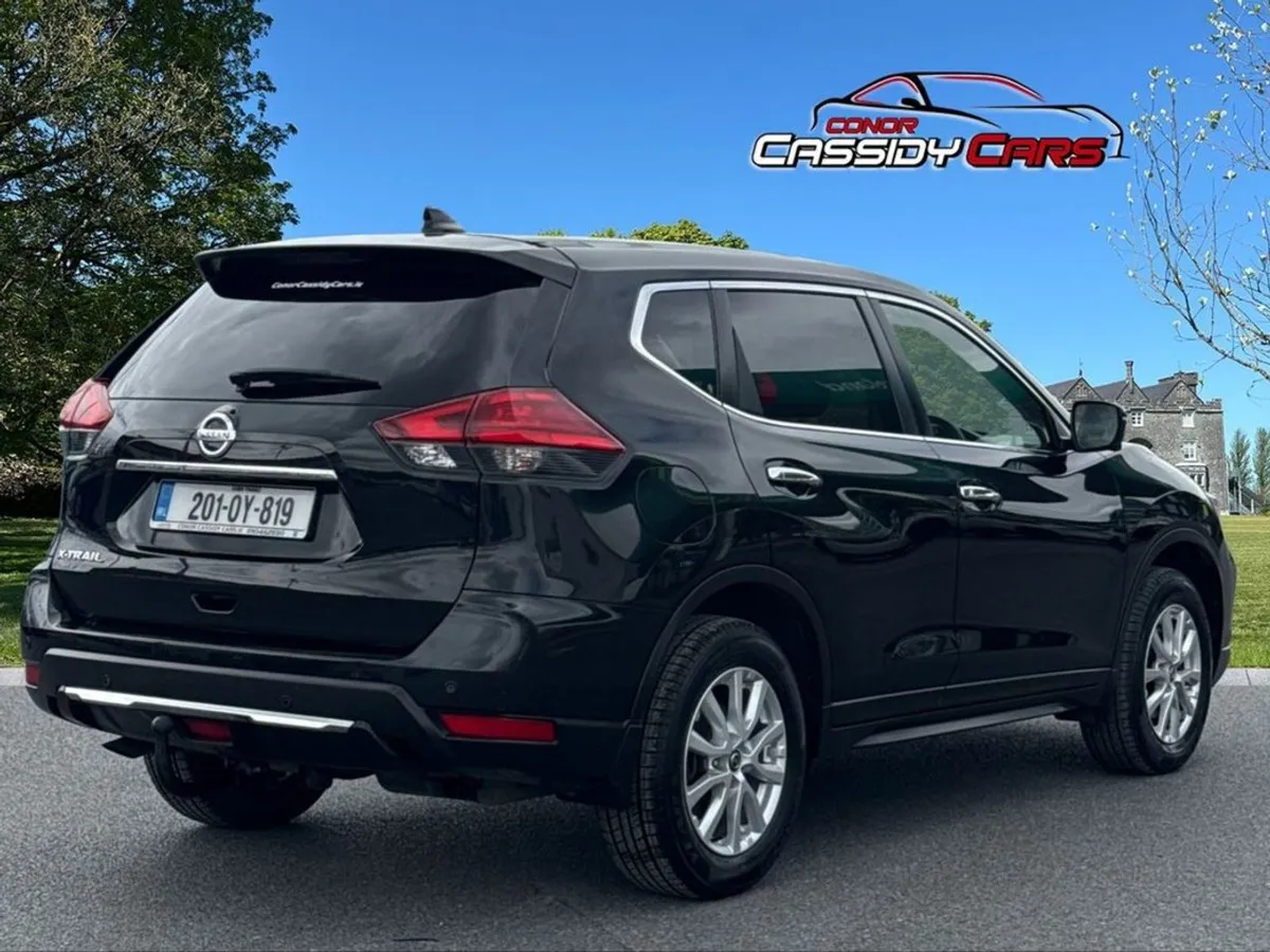 Nissan X-Trail 1.7 DSL SV 7 Seat - Image 2
