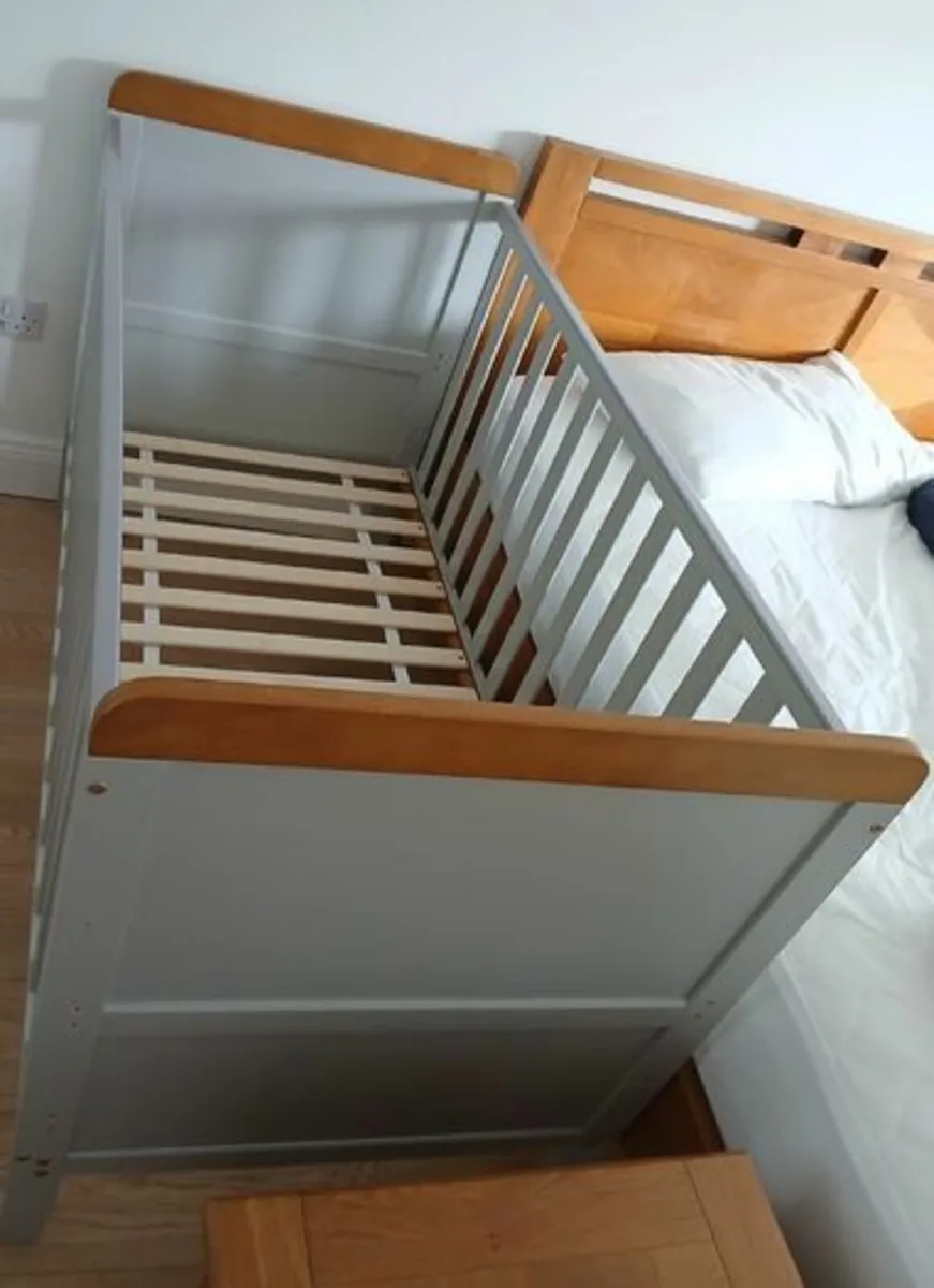 Cot - Image 2