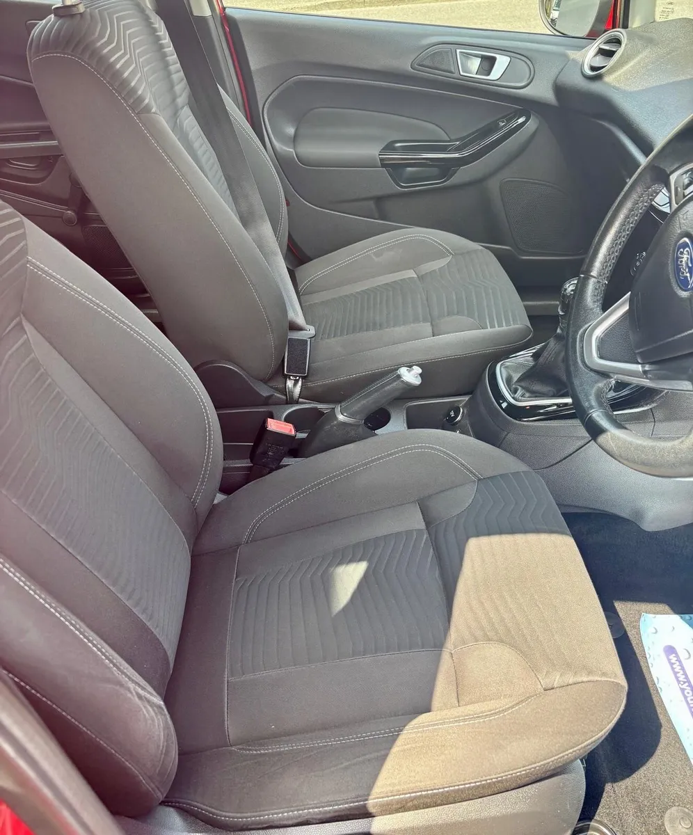 Ford Fiesta 2015 - Image 4