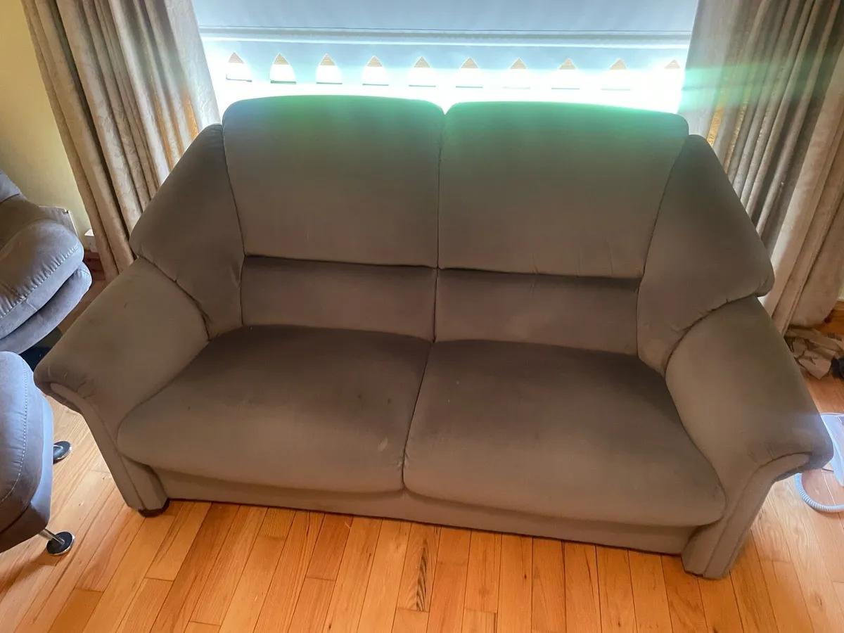 2 Couches - Image 1