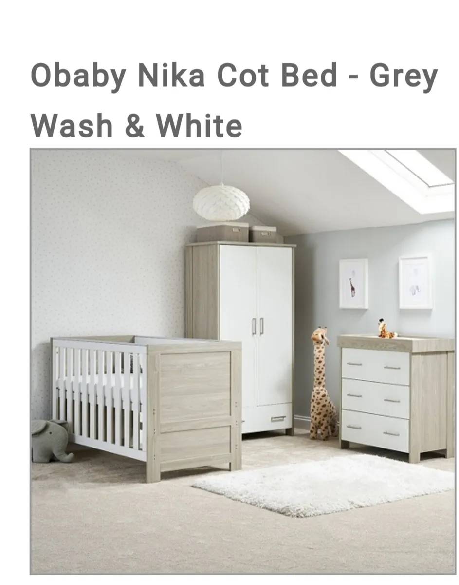 Cot which can convert to a bed (Cotbed) - Image 2