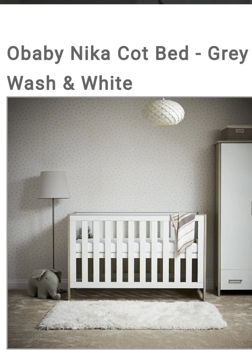 Cot which can convert to a bed (Cotbed) - Image 3
