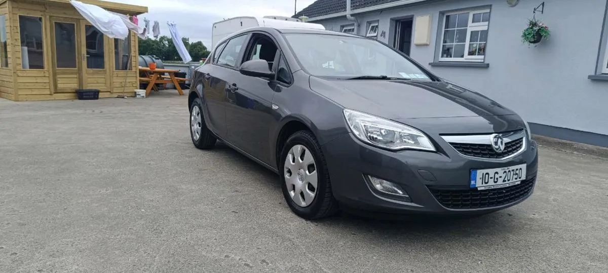 2010 Vauxhall Astra - Image 4