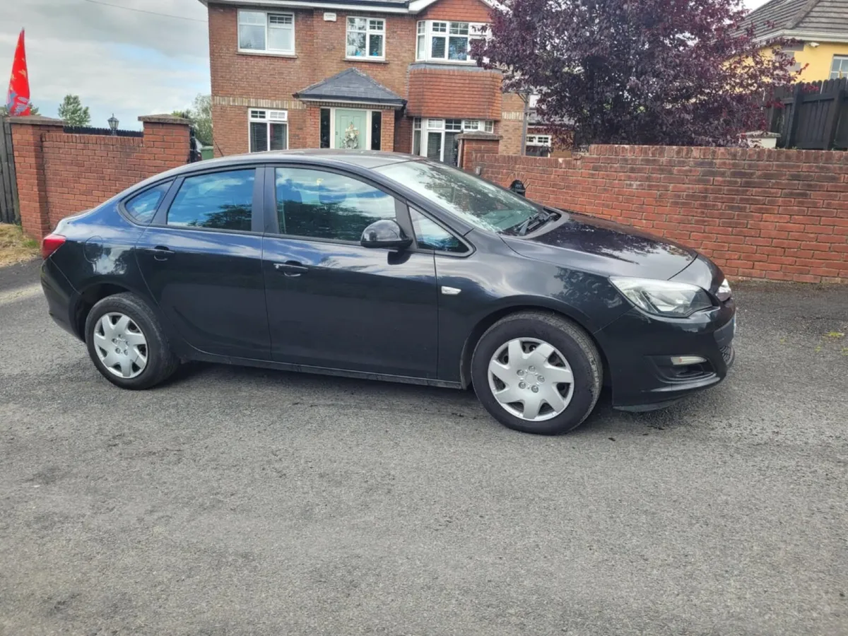 152 Opel Astra Nct'd - Image 4