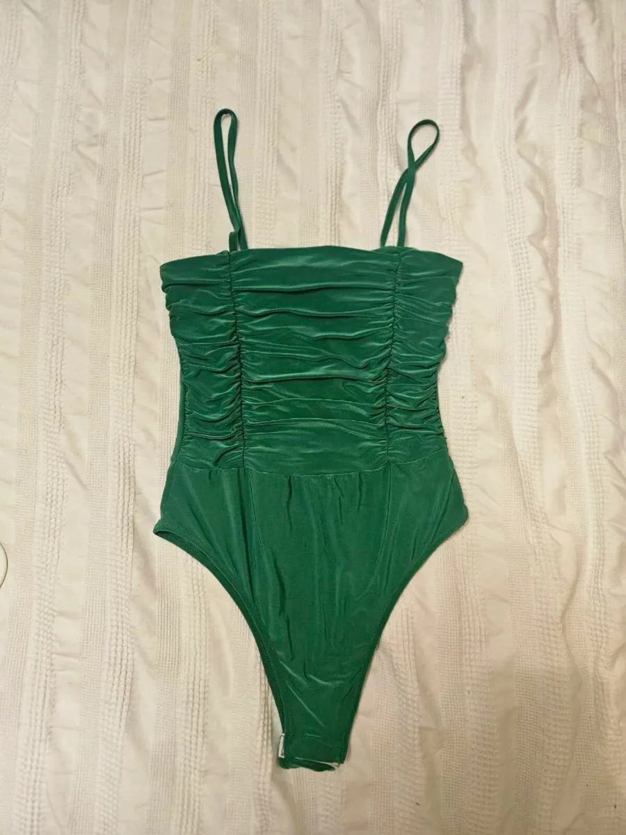 ✨💚 Stunning Green Pink Vanilla Bodysuit! 💚✨ - Image 1