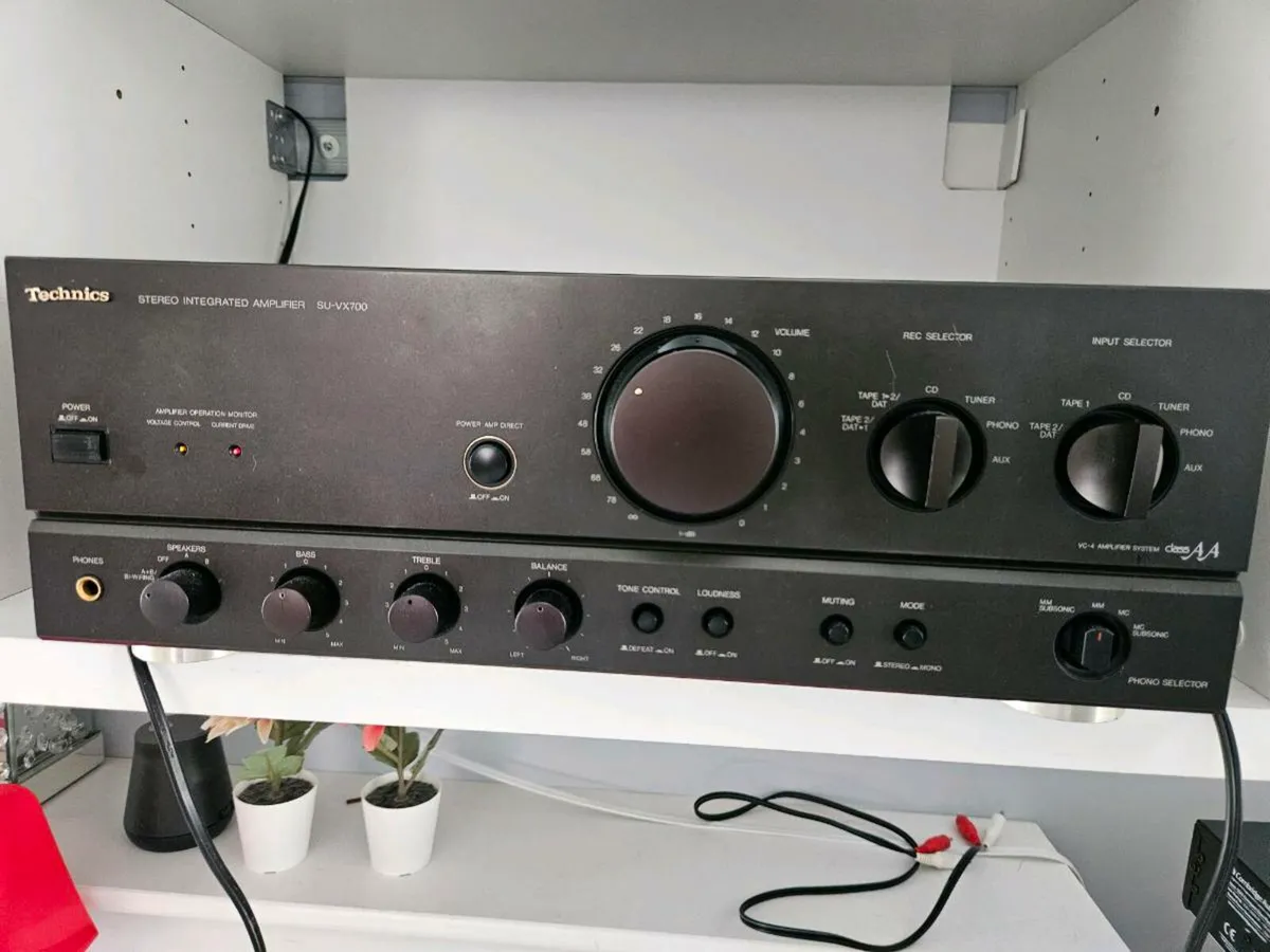 Technics SU-VX700 Amplifier - Image 1